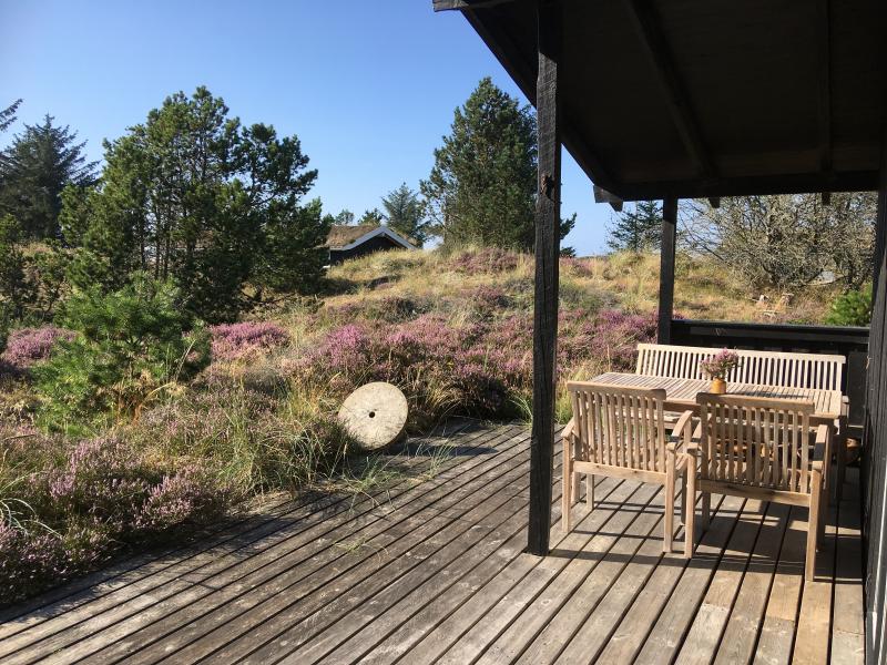 Terrasse mod vest med aftensol