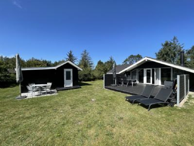 Beautiful newly renovated holiday home by Saltum Strand and close to Frup Sommerland.