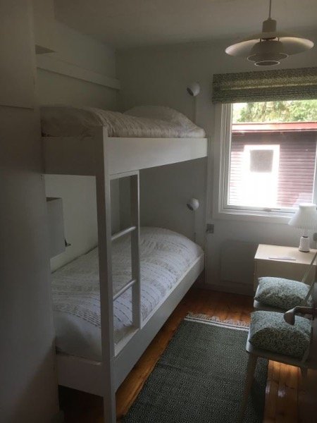 Vrelse 2 med to kjesenge