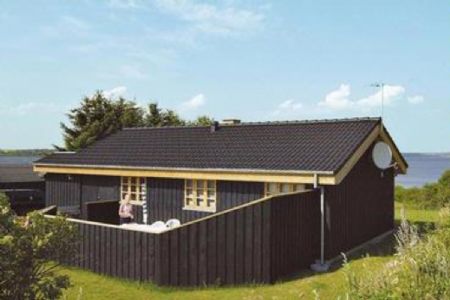 Herrliches, neueres Ferienhaus für 6 Personen bei Mariager Fjord