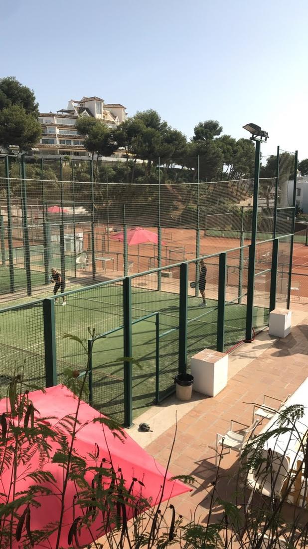 Padel- og tennisbaner 
