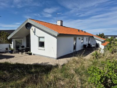 Dejlig sommerhus for 6 personer i Klitmller ved Vesterhavet og i Nationalparken Thy. 
