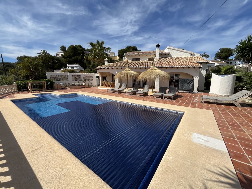Casa El Destino: gafstand til restauranter, butikker og havet. P grnsen til Moraira.