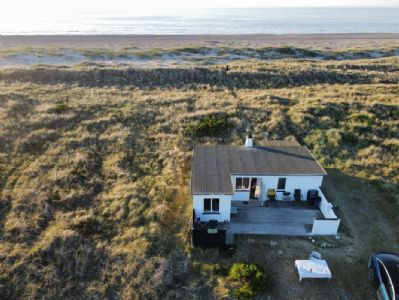 Sommerhus i badekbeafstand til vesterhavet