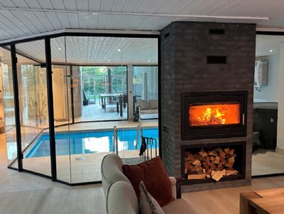 267 m2 gro�es Poolhaus, 500 m vom Strand entfernt, mit Aktivit�ten drau�en und drinnen.
