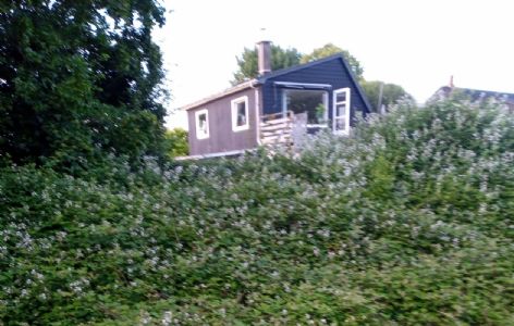 Sommerhus p� kegn�s, Sydals.
100 meter til vandet.